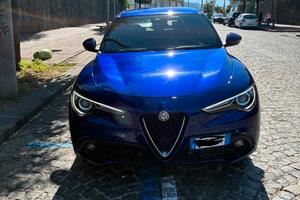 Alfa Romeo Stelvio Q4