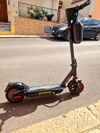 iScooter i10 Max – Monopattino Elettrico pieghevol