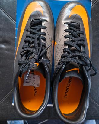 Scarpe calcetto nike