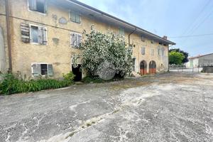 RUSTICO A RIVOLI VERONESE