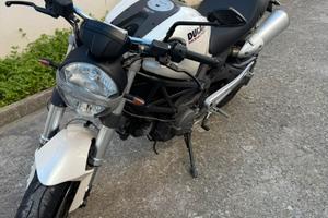 Dicati Monster 696 2008