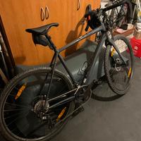 Bicicletta Gravel Cannondale