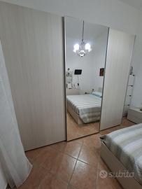 Camera da letto matrimoniale completa di tutto