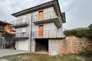 Casetta da ultimare con box doppio e giardino
