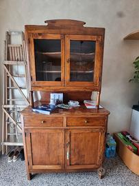 credenza con vetrinetta 