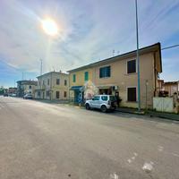 NEGOZIO A PONTEDERA