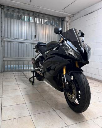 Yamaha R6