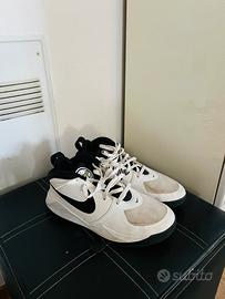 Nike Team Hustle D 10 - numero 38