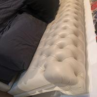 Letto chesterfield pelle