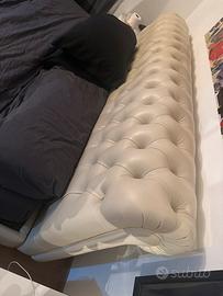 Letto chesterfield pelle