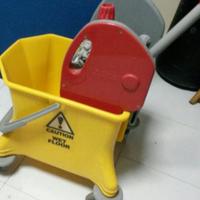 Lavapavimenti professionale