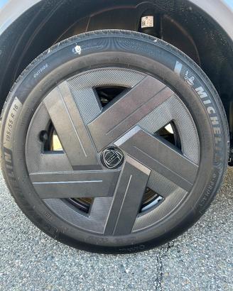 4 pneumatici Michelin estivi, 16" NUOVI