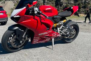 Ducati panigale v2