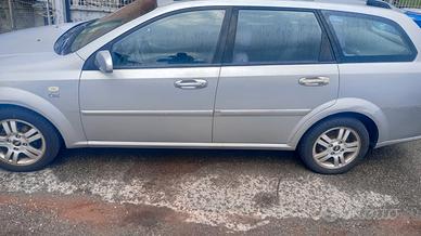 Nubira 1600 benzina GPL station wagon