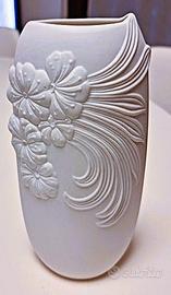 Vaso porcellana biscuit anni ’70 di Kaiser Germany