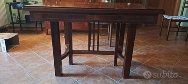 Per gli amanti dell'arredamento antico