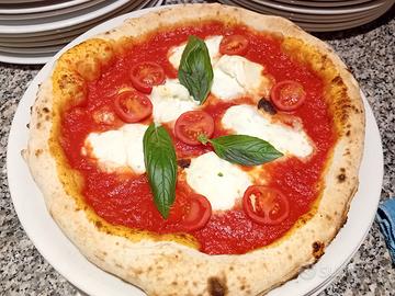 Pizzaiolo aiuto cuoco