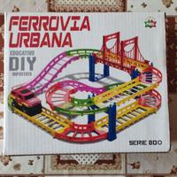 Pista ferroviaria piu set aeroplani