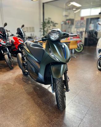 Piaggio Beverly 310 S Verde - Garanzia 4 anni