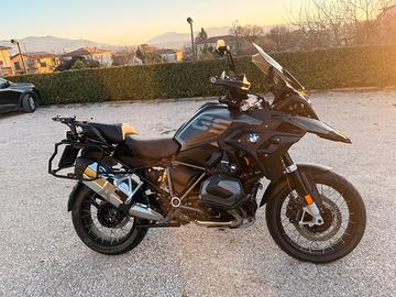 BMW R 1250 GS triple black
