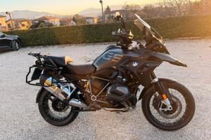 BMW R 1250 GS triple black