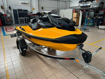 Seadoo 300 moto d'acqua RXP-X300 RS