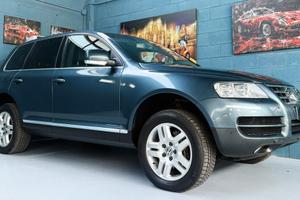 TOUAREG 4.2 V8 GANGIO 3500KG ASI IVA ESPOSTA DISTR