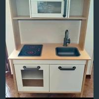 cucina ikea bimbi in  legno 