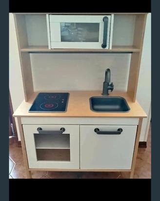 cucina ikea bimbi in  legno 