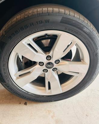 Cerchi con gomme audi
