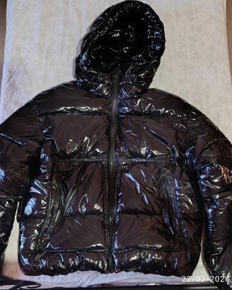 Giubbotto lucido Bershka 