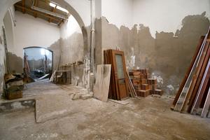 Ampi locali con cortile privato