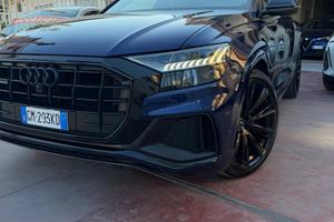 Audi Q8 50 TDI 286 CV quattro tiptronic Sport