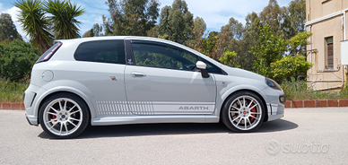 Grande Punto 1.9 Sport - 211cv