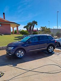 Tiguan 4x4 full optional tetto e gancio traino 