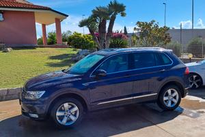 Tiguan 4x4 full optional tetto e gancio traino 