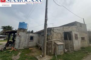 Magazzino a Guspini