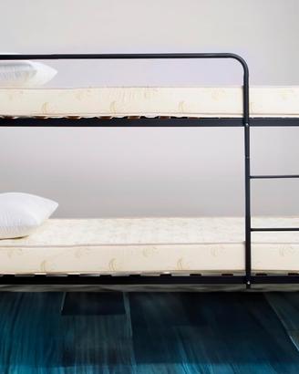LETTO A CASTELLO PER ADULTI MATERASSI  COMPRESI
