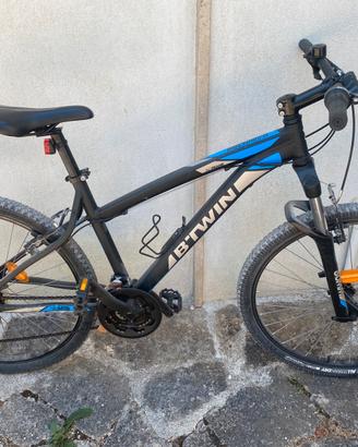 Bicicletta Btwin rockrider telaio alluminio
