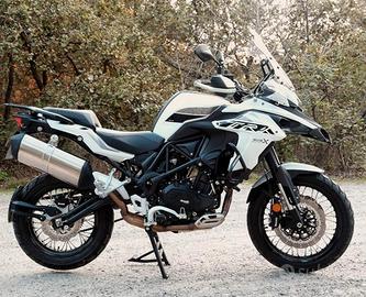 Benelli trk 502 x 