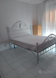 camera  con letto matrimoniale 