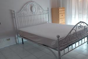 camera  con letto matrimoniale 