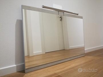 Specchio bagno coon illuminazione 