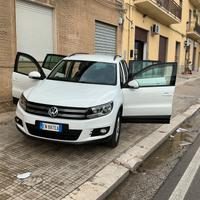 Volkswagen Tiguan 2.0 TDI 110 CV Sport & Style Blu