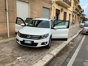 Volkswagen Tiguan 2.0 TDI 110 CV Sport & Style Blu