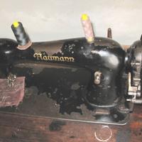 Macchina per cucire funzionante vintage