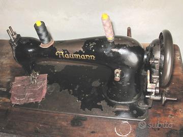 Macchina per cucire funzionante vintage