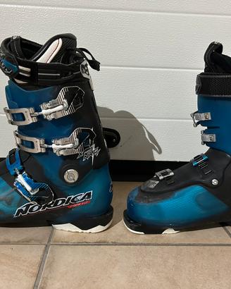 Scarponi Nordica
