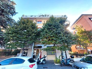 Colli portuensi - locale commerciali