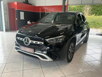MERCEDES-BENZ GLA 180 Mercedes-Benz GLA-Klasse G